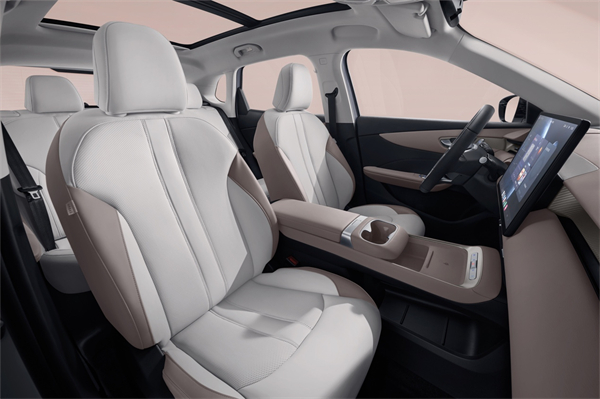 开创传统车企先河，MG重新发布ES5，“领先一代、便宜一万”重塑格局